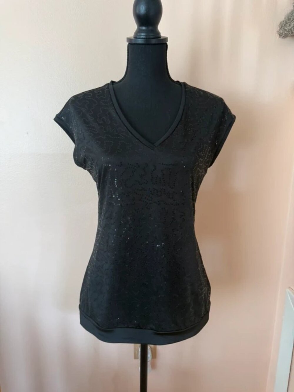 Banana Republic sequin V-neck